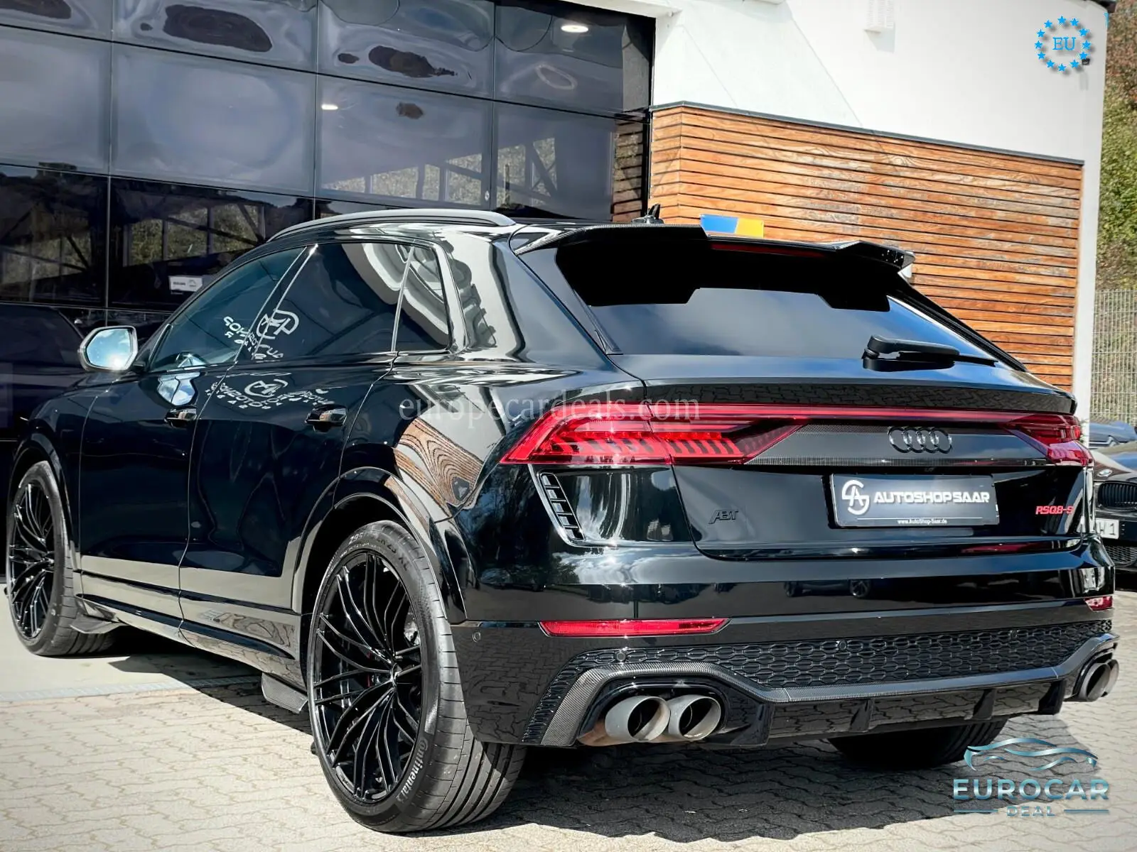 Audi RSQ8
