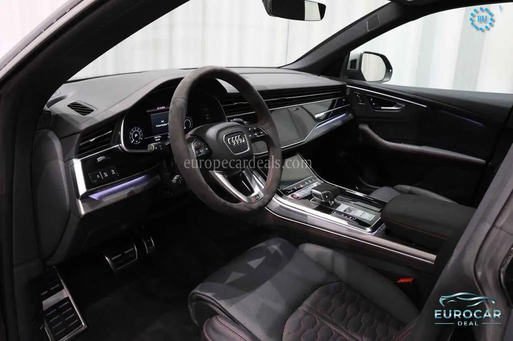 Audi RSQ8