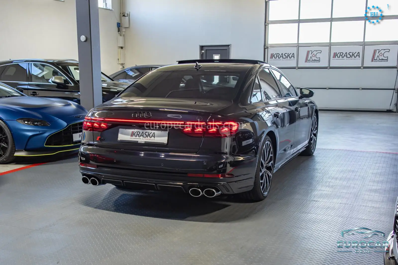 Audi S8