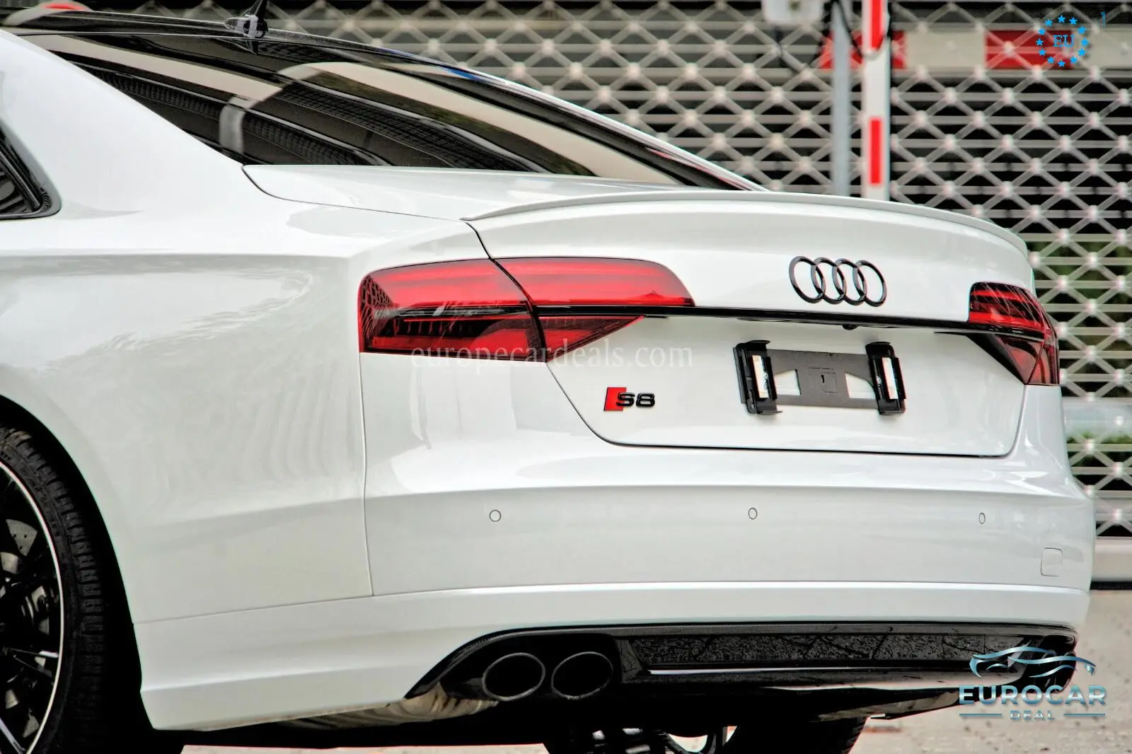 Audi S8