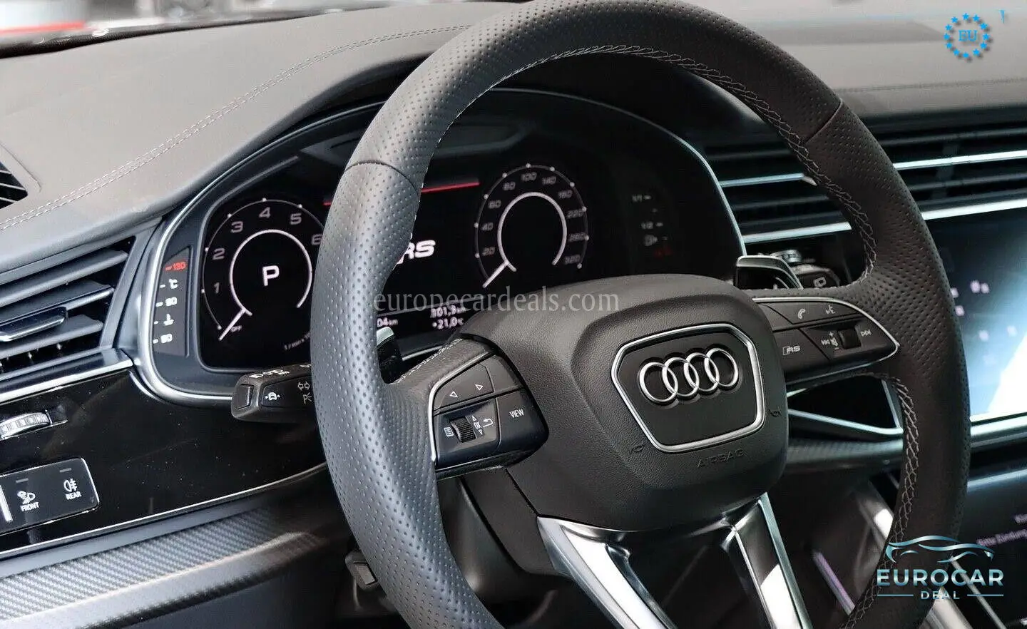 Audi RSQ8