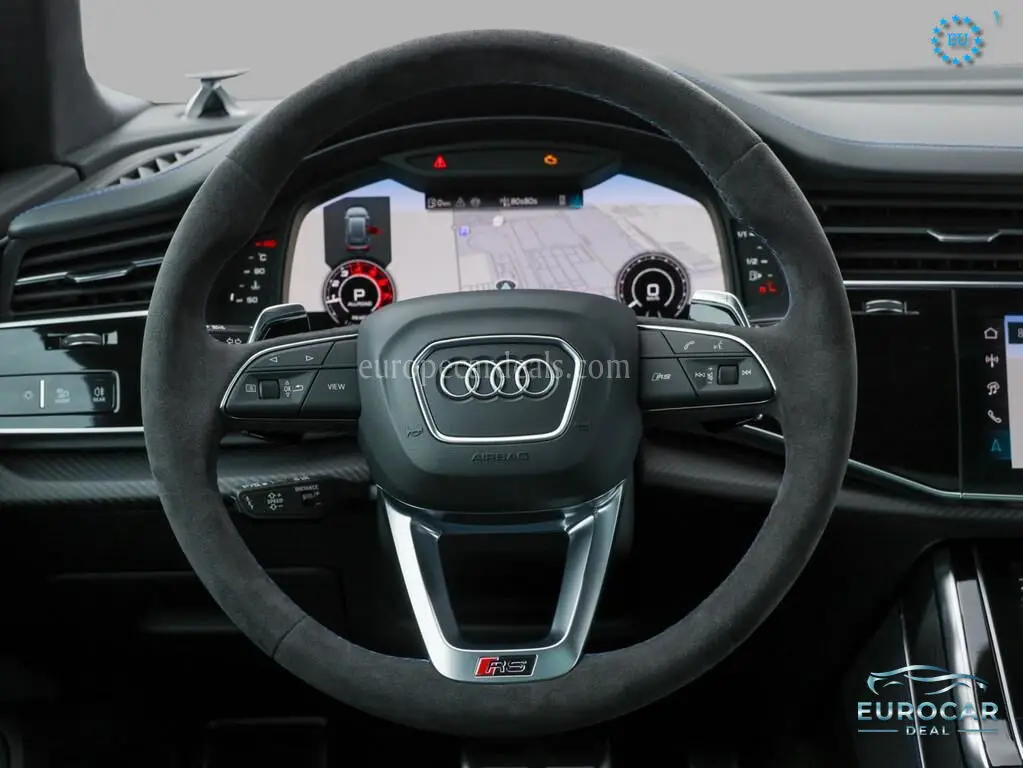 Audi RSQ8