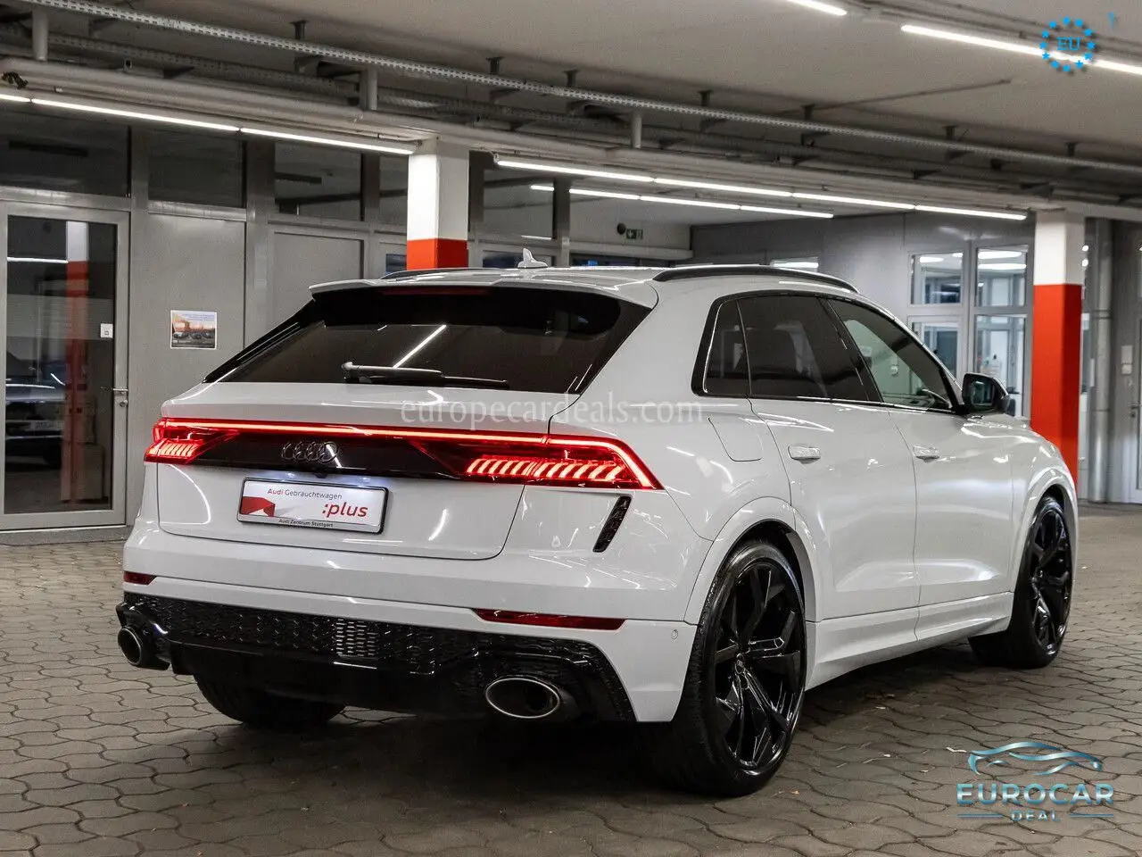 Audi RSQ8