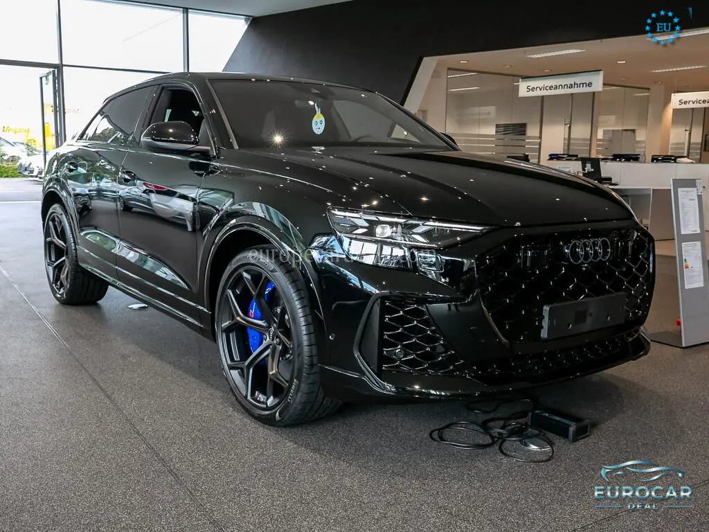 Audi RSQ8