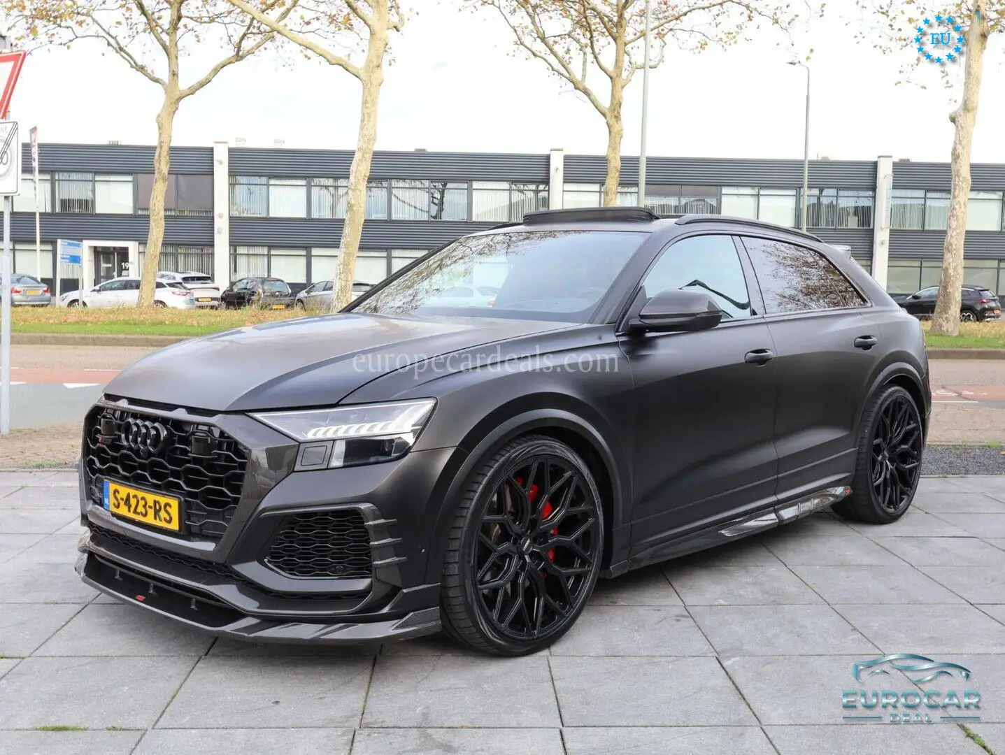 Audi RSQ8