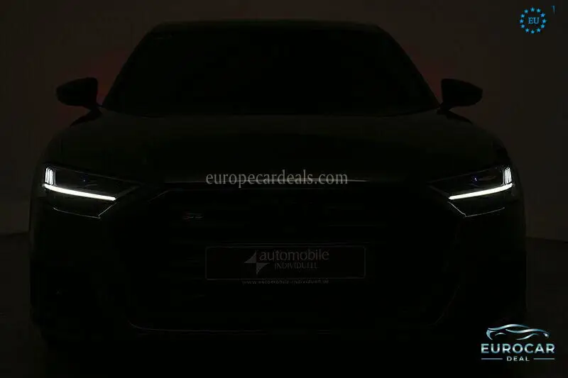 Audi S8