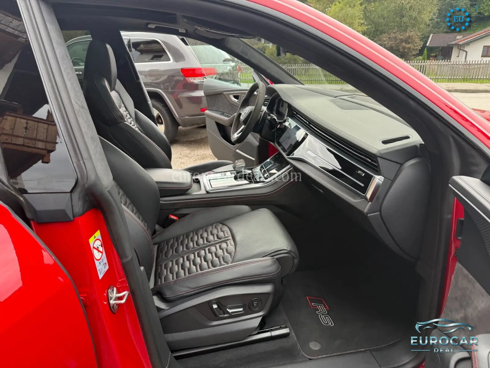 Audi RSQ8