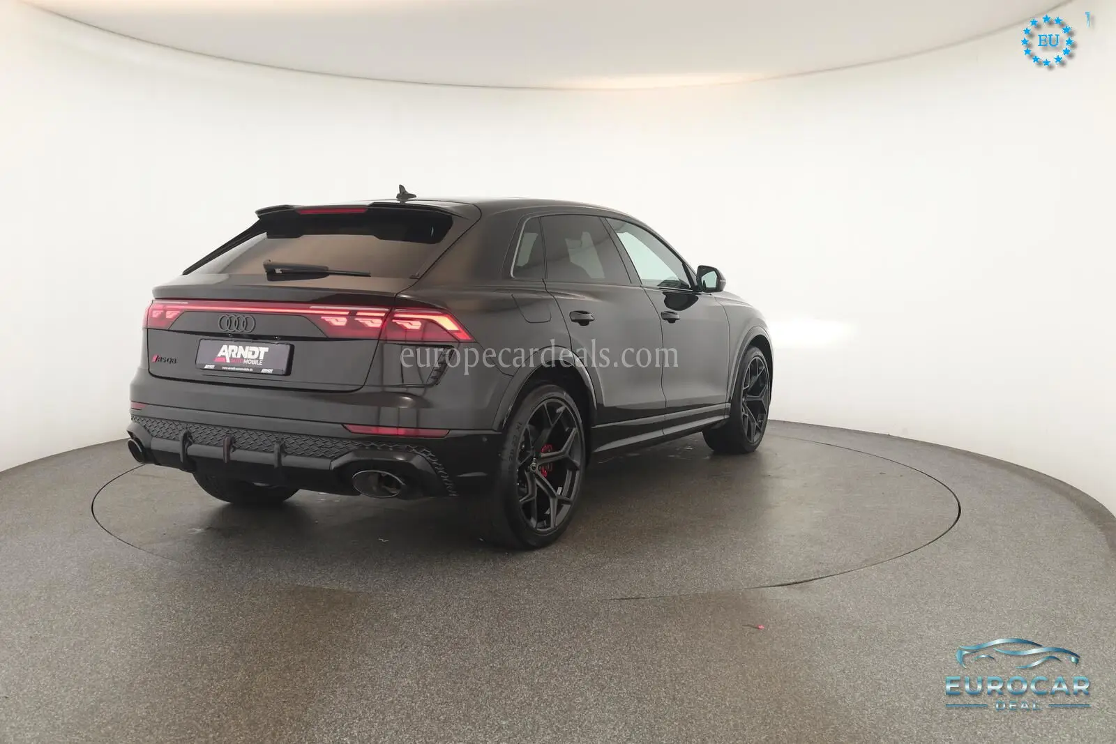 Audi RSQ8