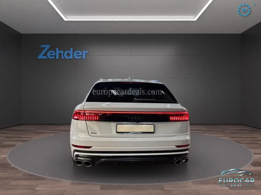 Audi SQ8