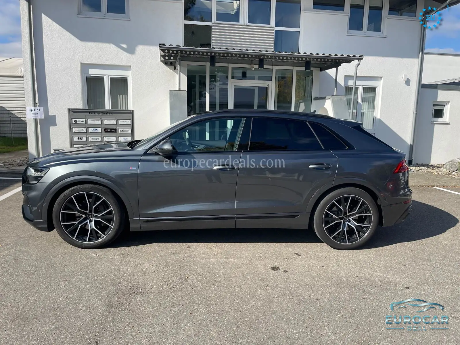 Audi Q8