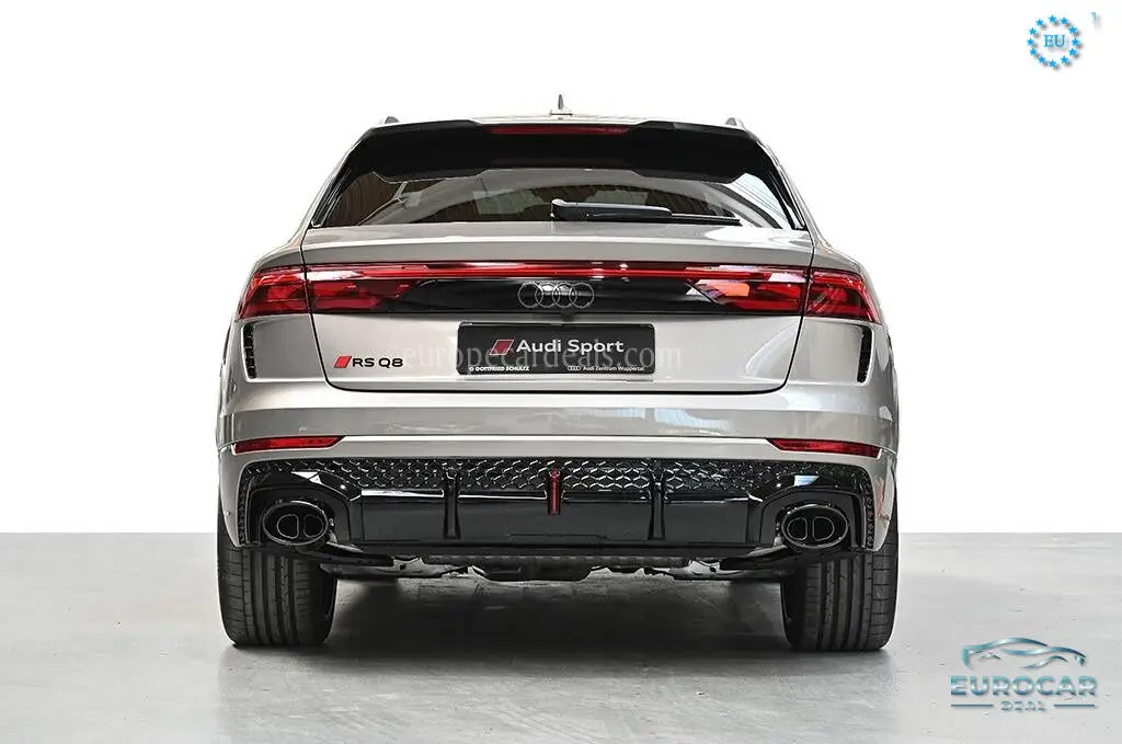 Audi RSQ8
