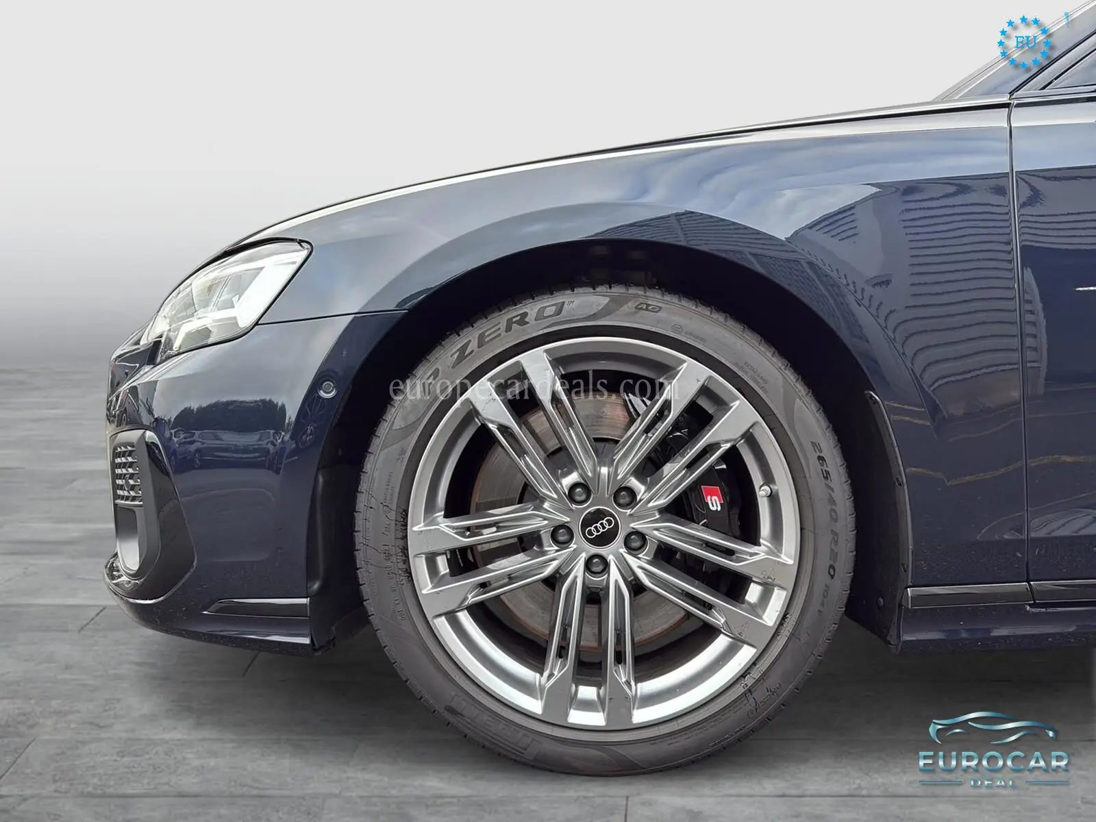 Audi S8