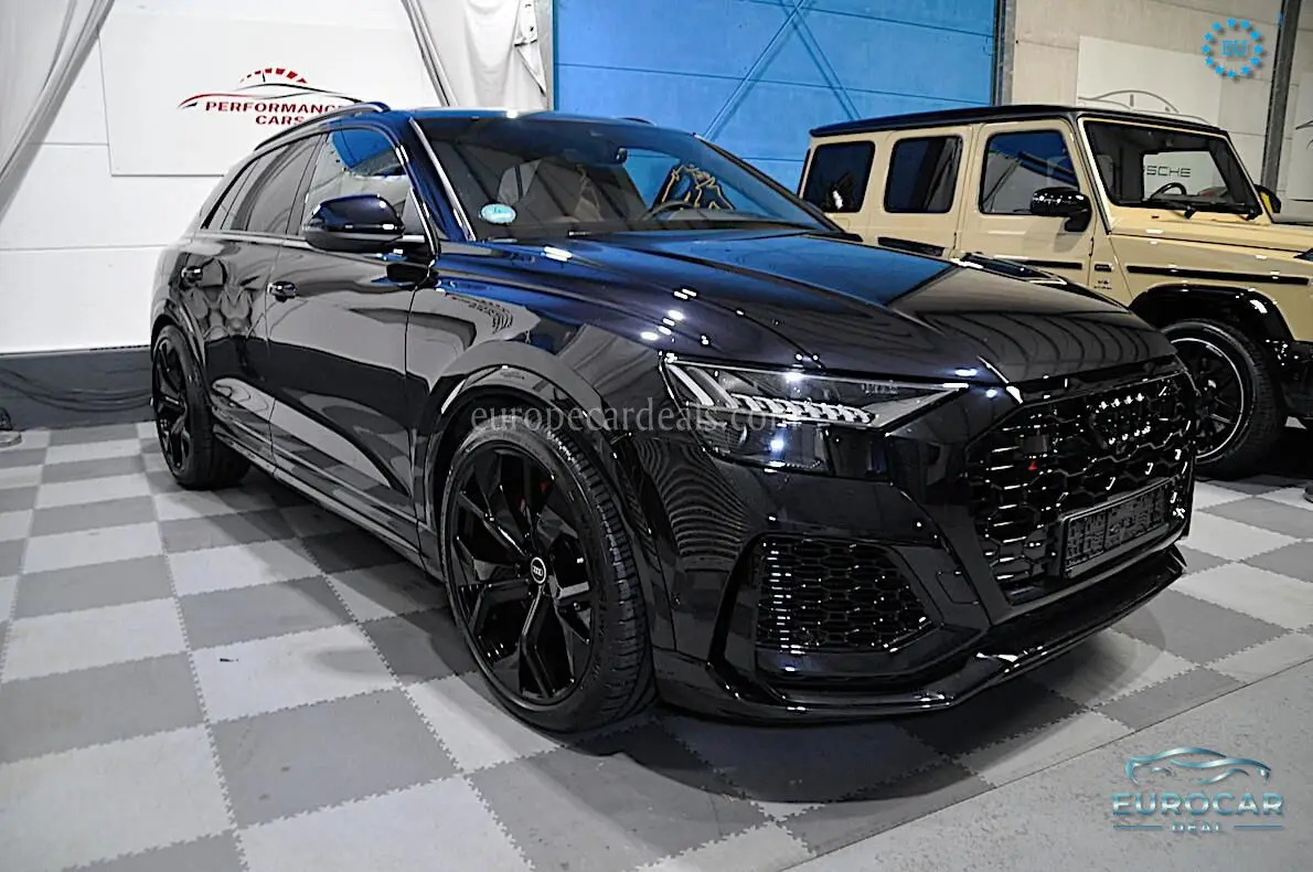 Audi RSQ8