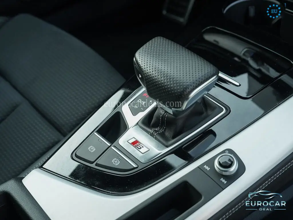 Audi S5