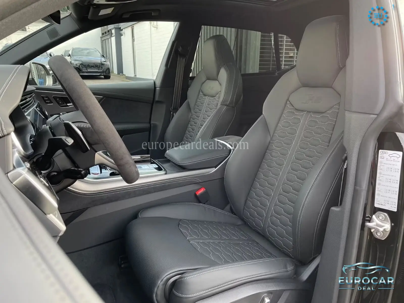 Audi RSQ8