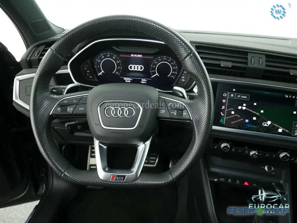 Audi RSQ3