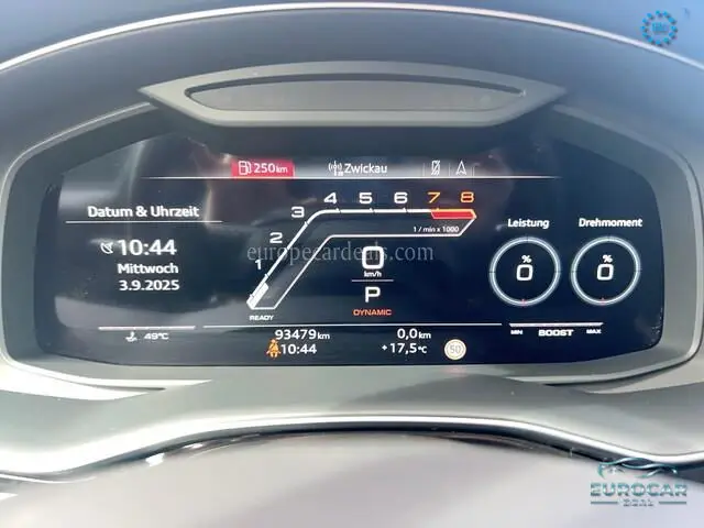 Audi RSQ8