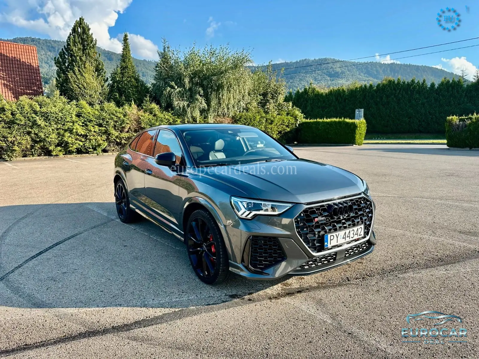 Audi RSQ3