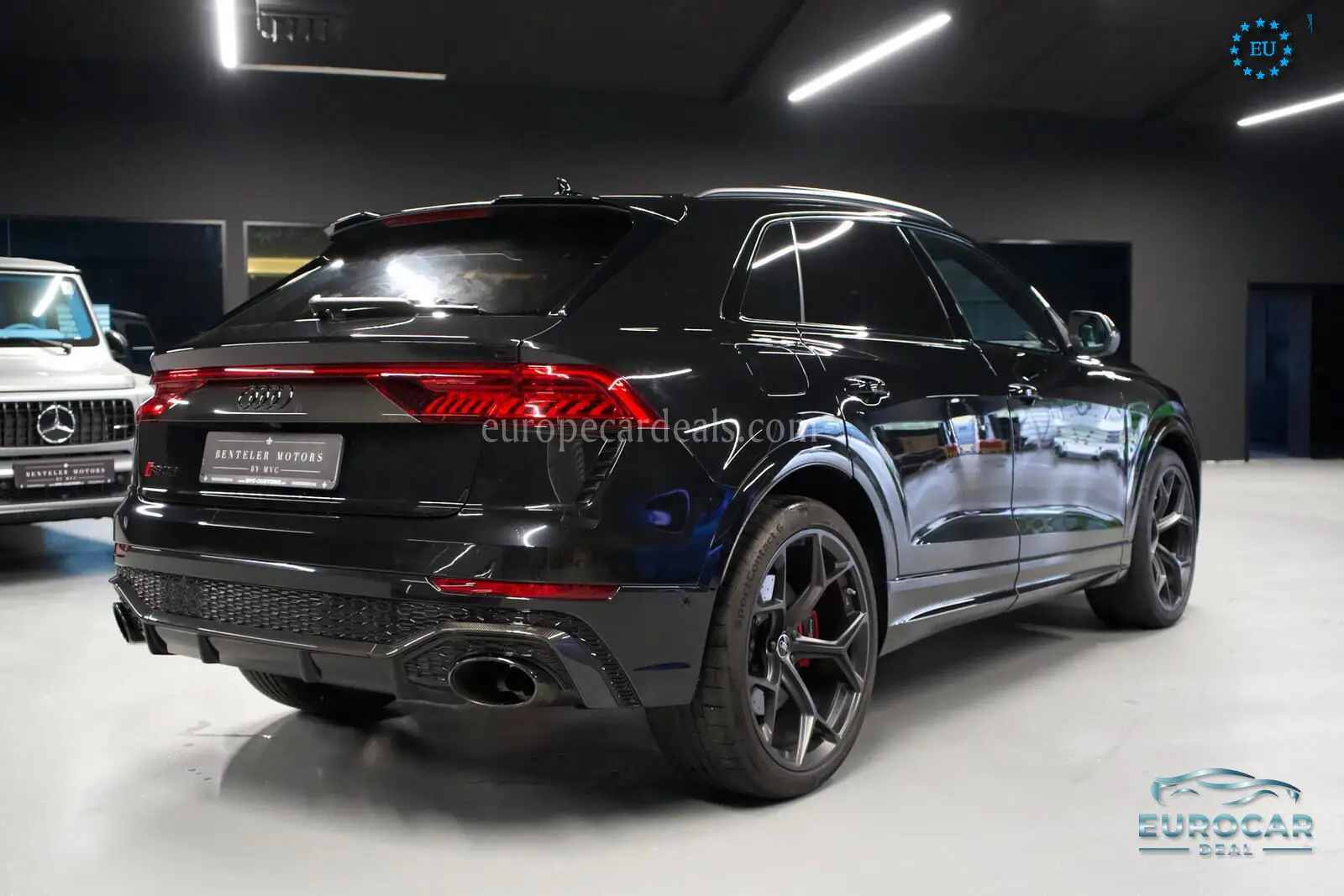 Audi RSQ8
