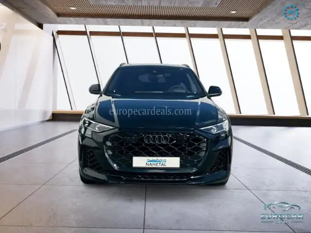Audi RSQ8