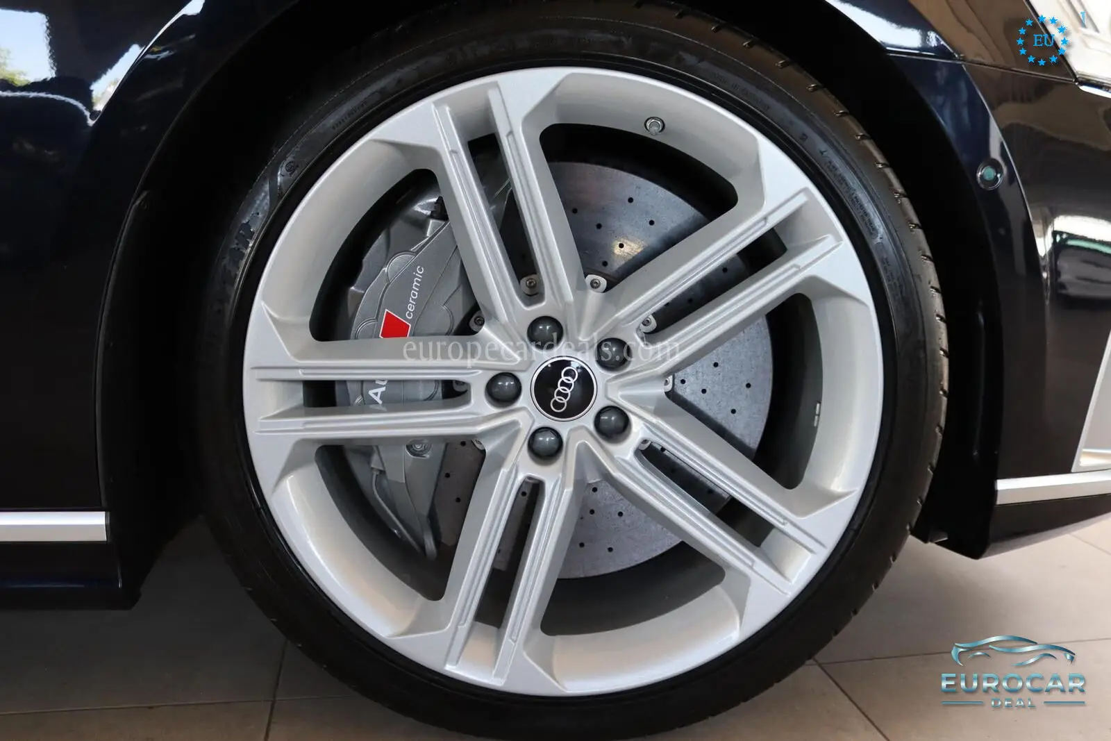 Audi S8