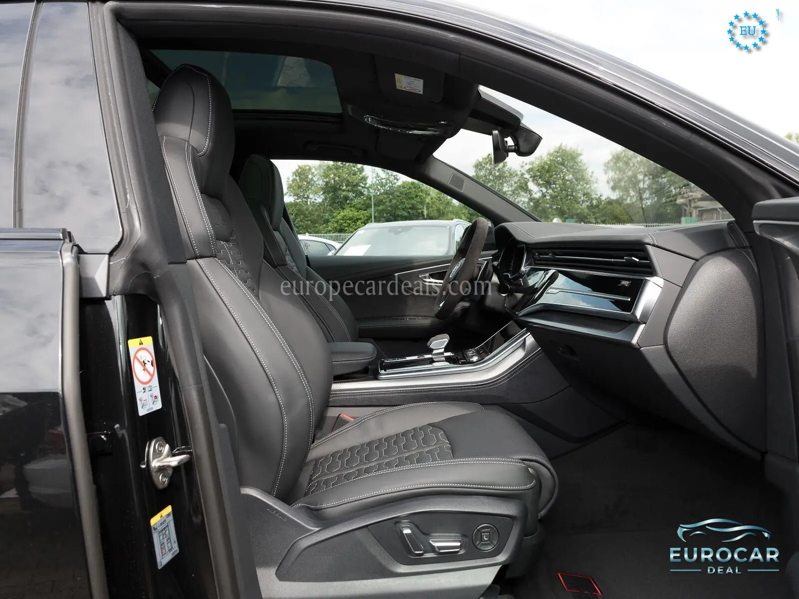 Audi RSQ8
