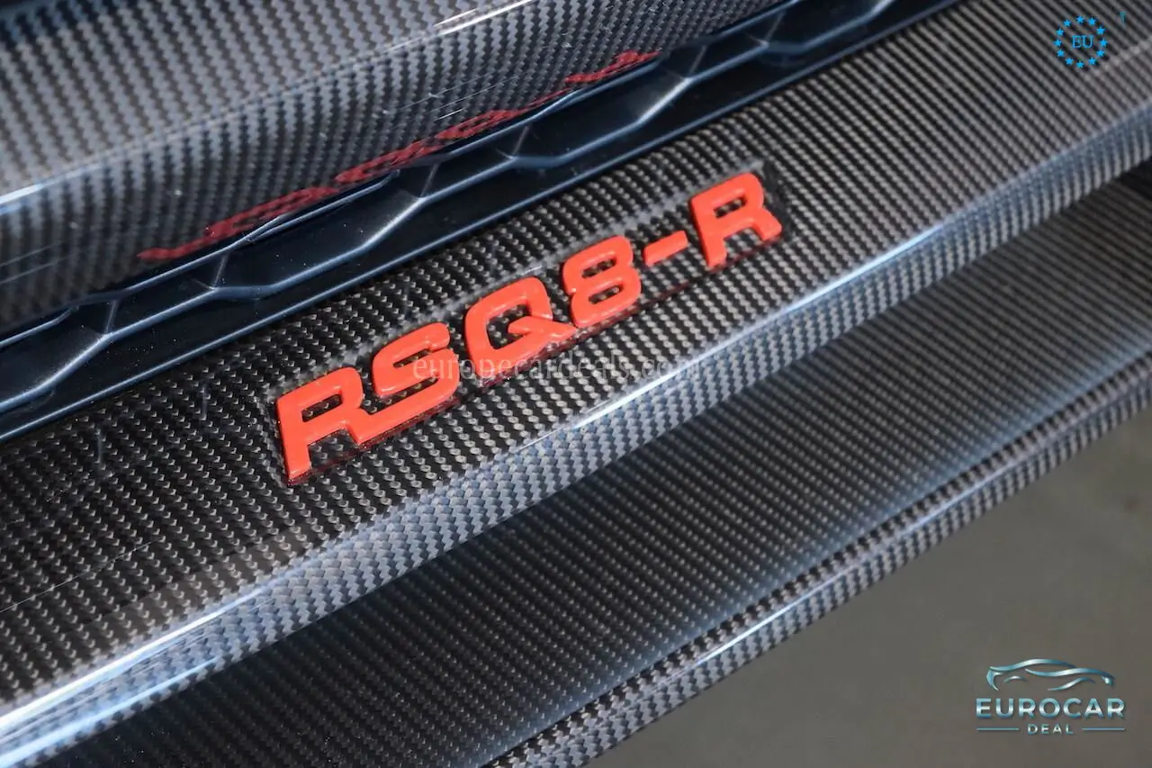 Audi RSQ8