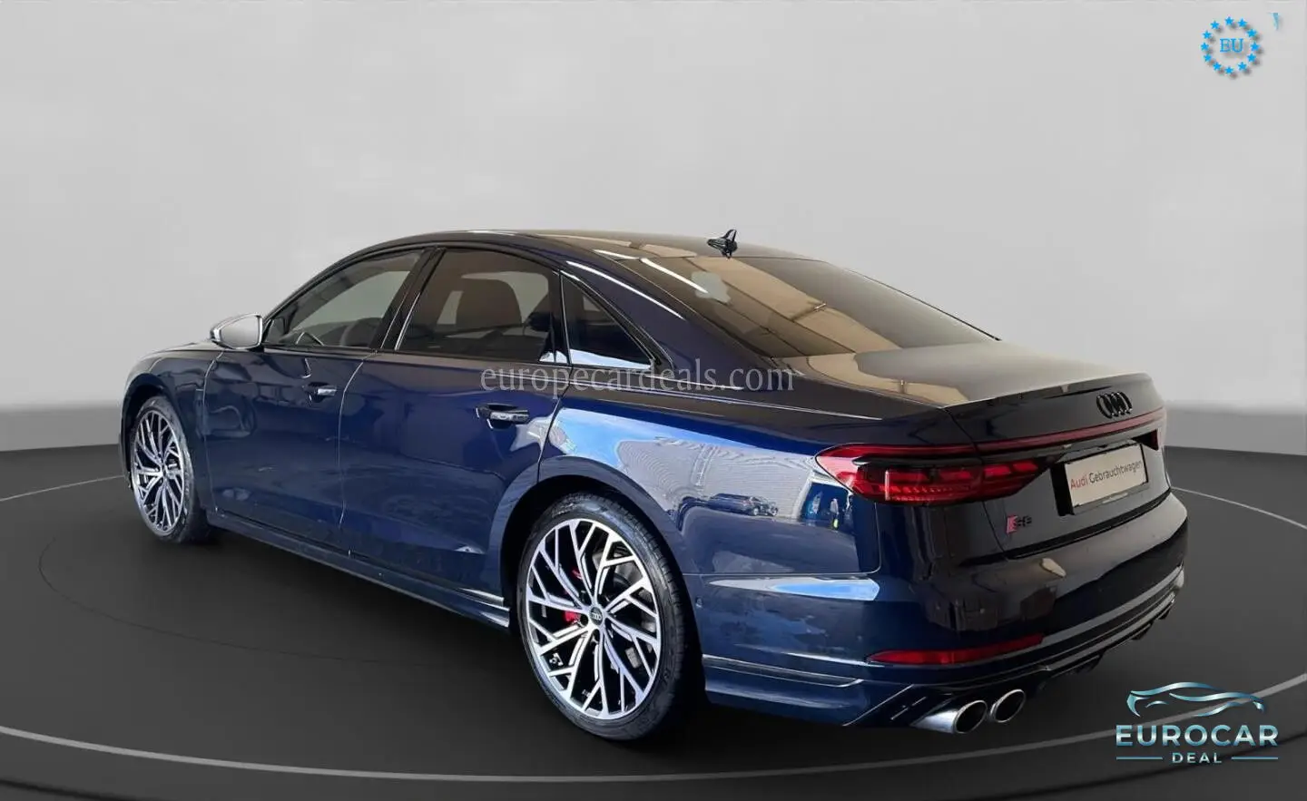 Audi S8