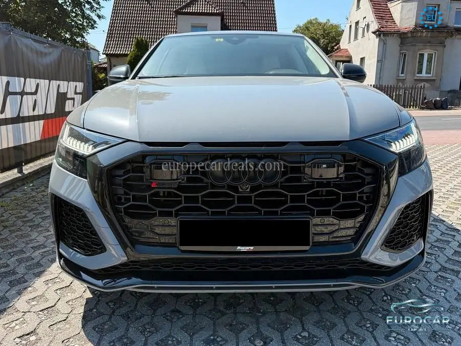 Audi RSQ8