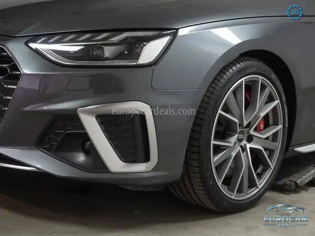 Audi S4