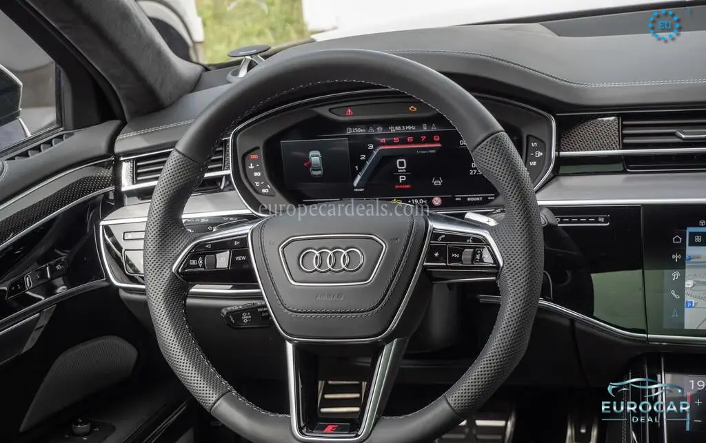 Audi S8