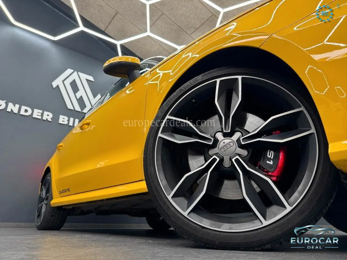 Audi S1