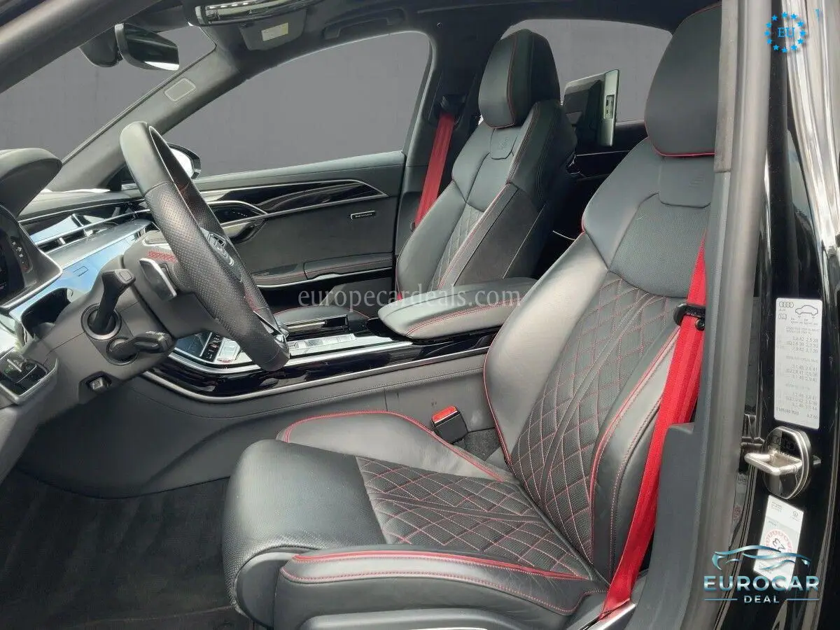 Audi S8