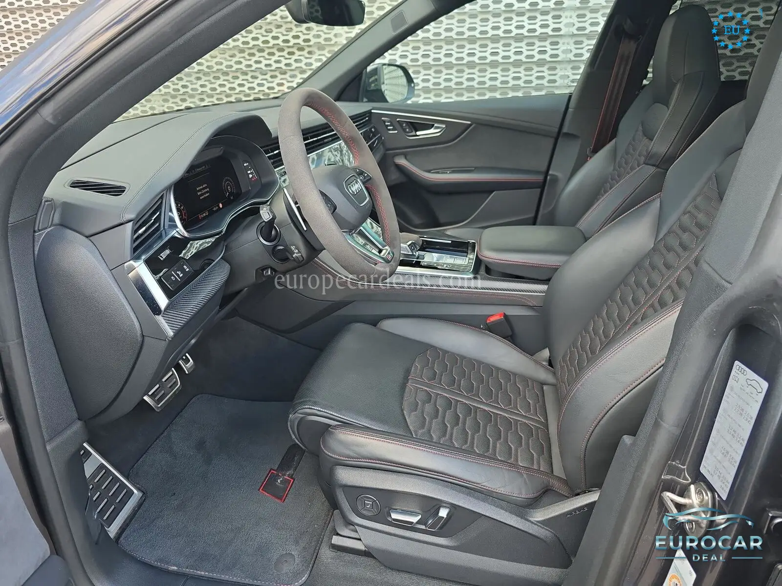 Audi RSQ8