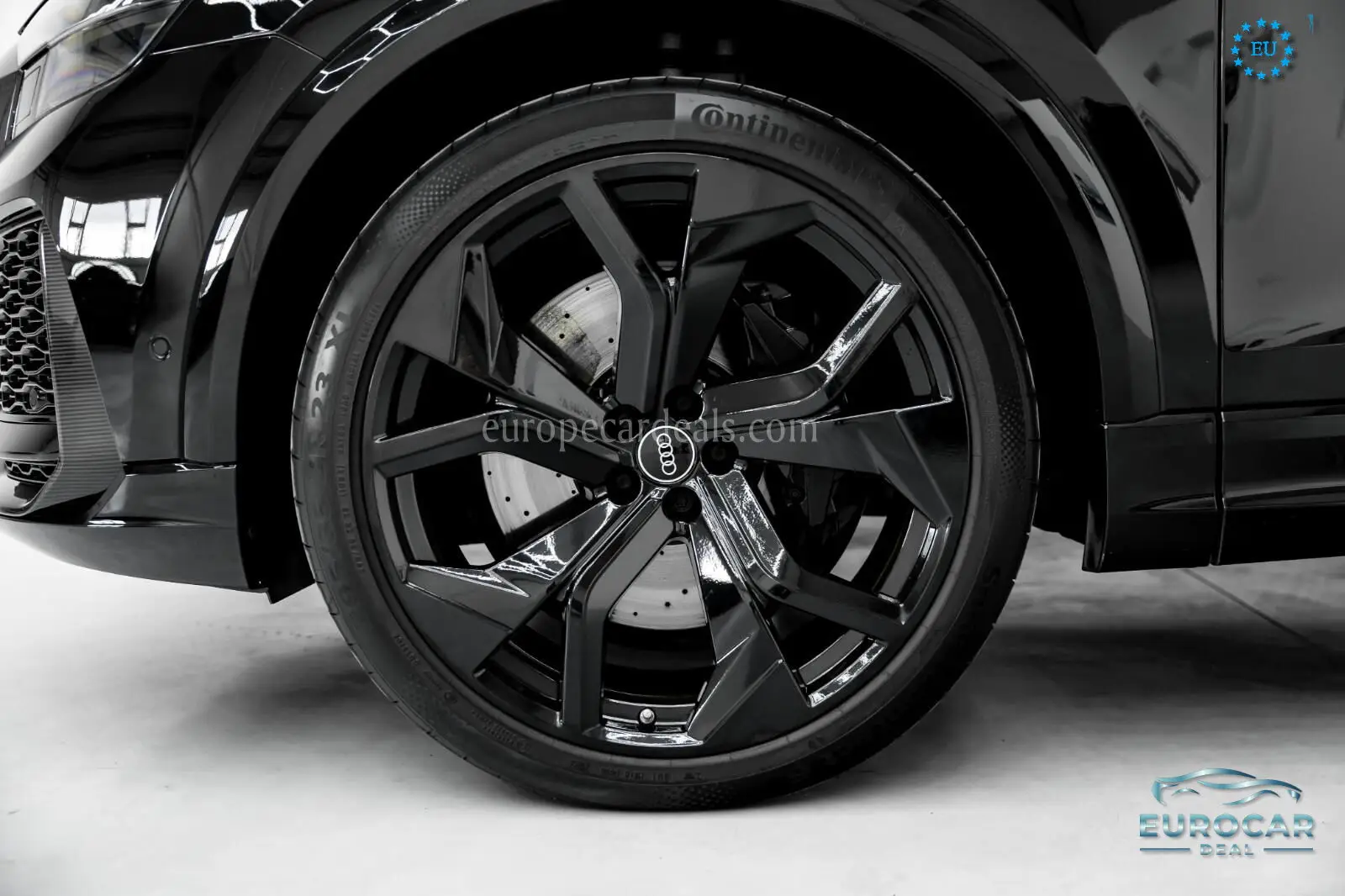 Audi RSQ8
