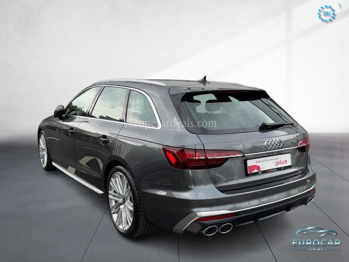 Audi S4