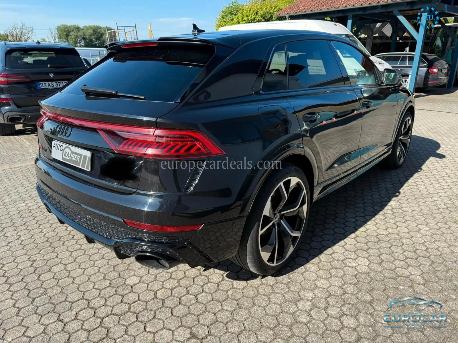 Audi RSQ8