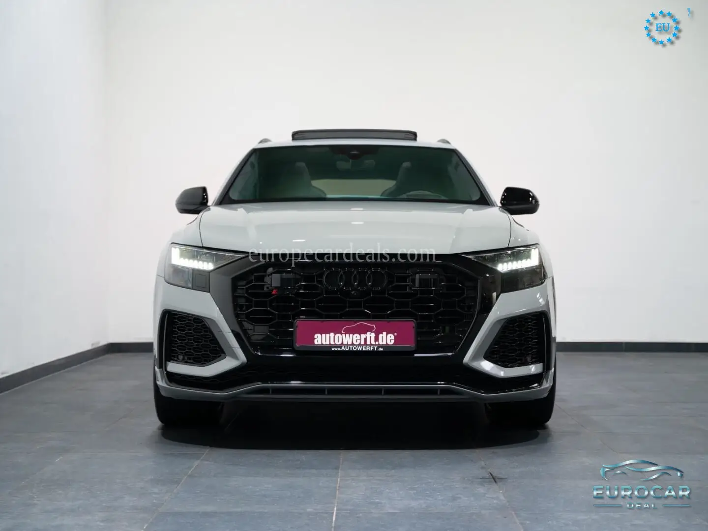 Audi RSQ8