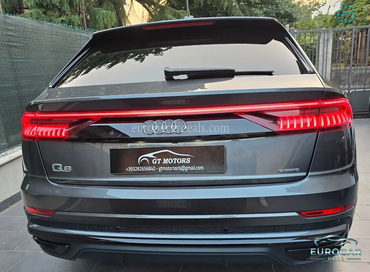Audi Q8