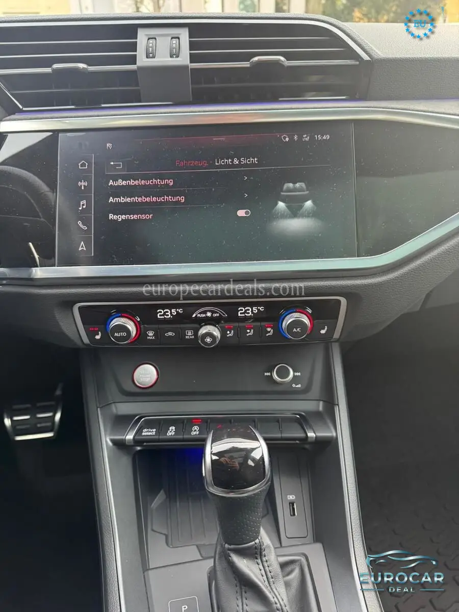 Audi RSQ3