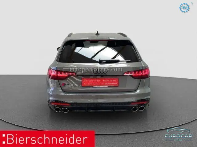 Audi S4