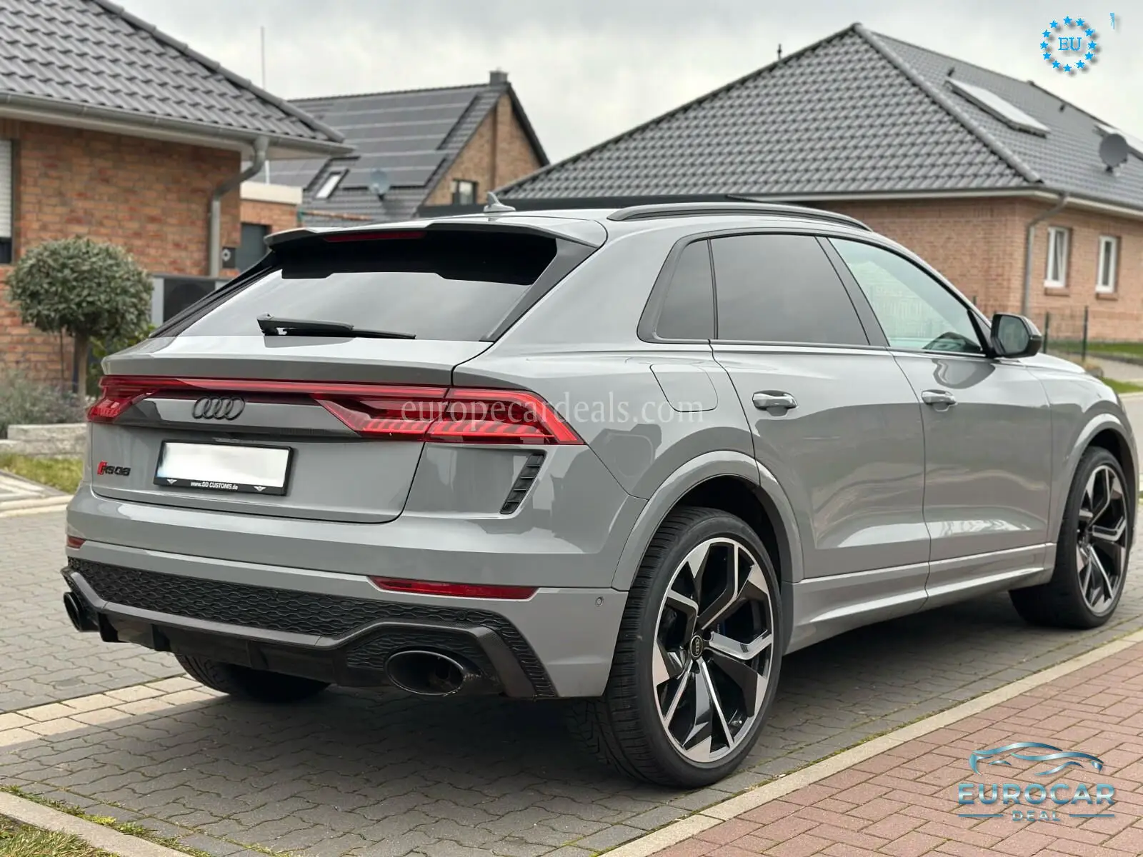 Audi RSQ8