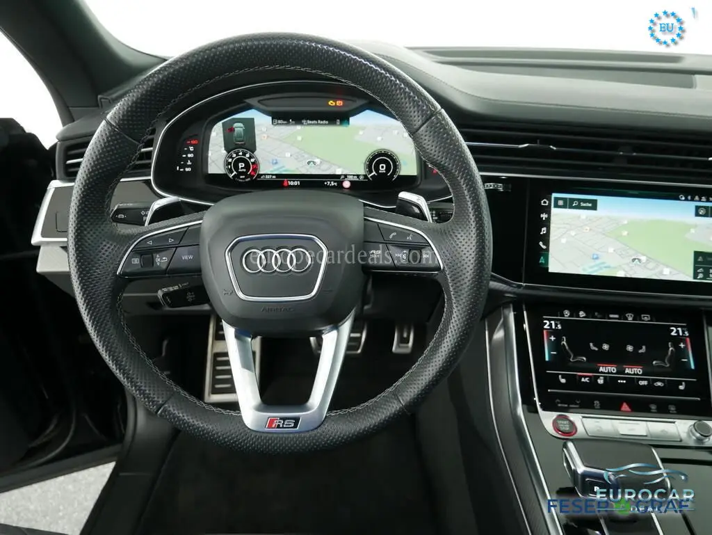 Audi RSQ8