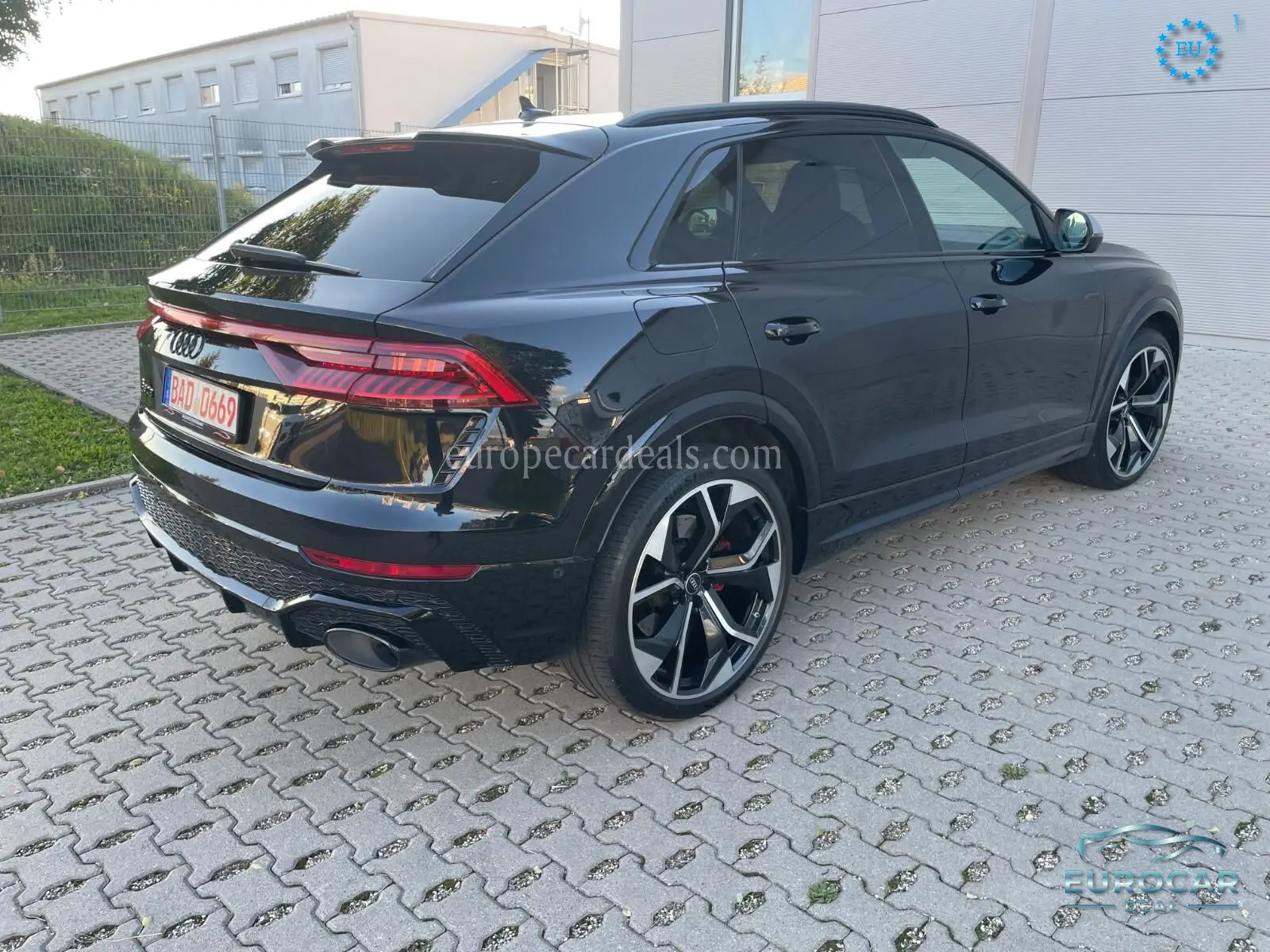 Audi RSQ8