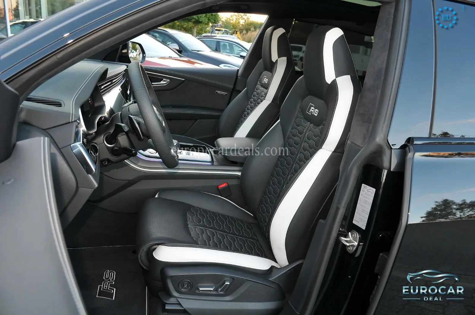 Audi RSQ8