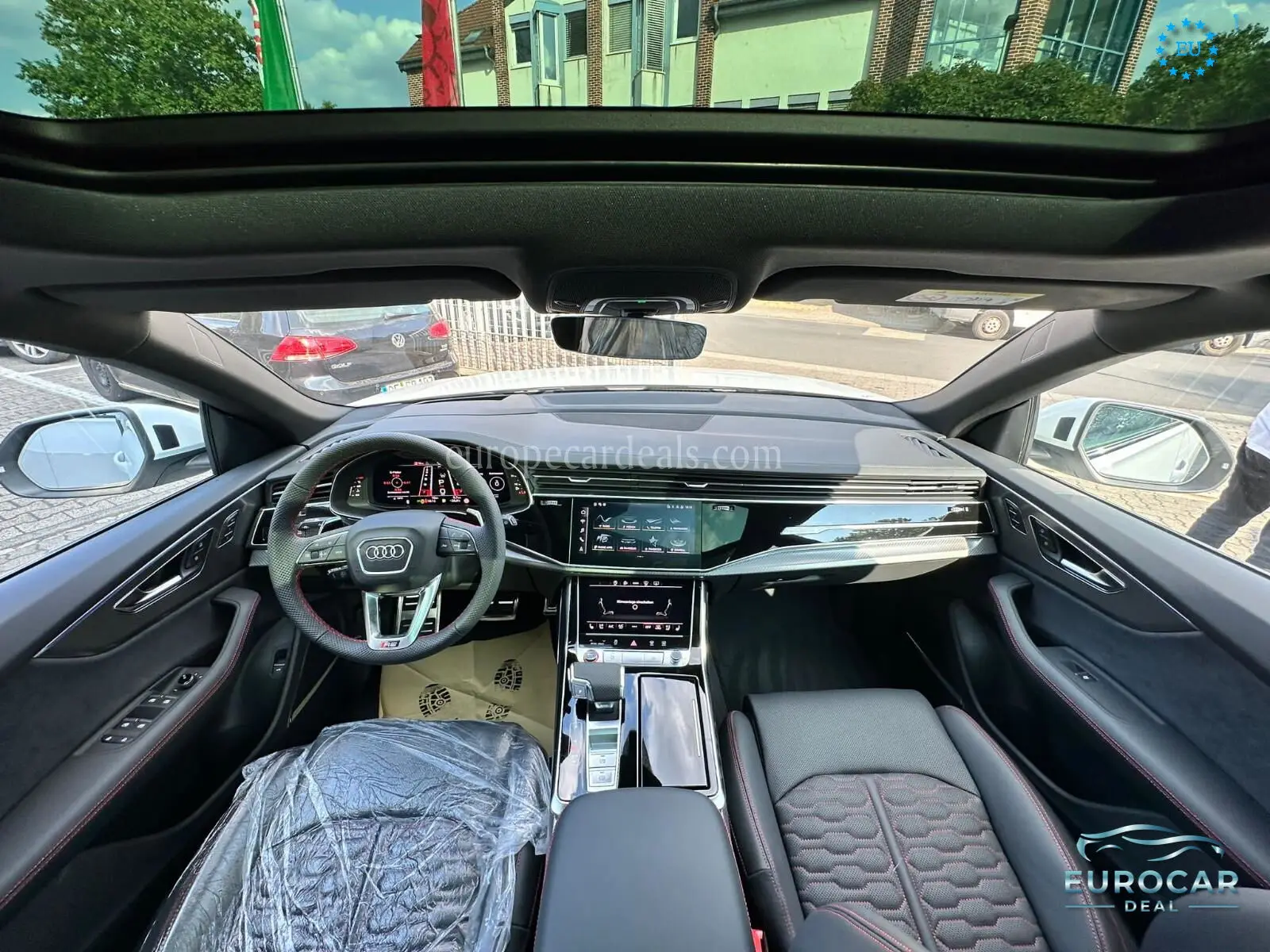 Audi RSQ8