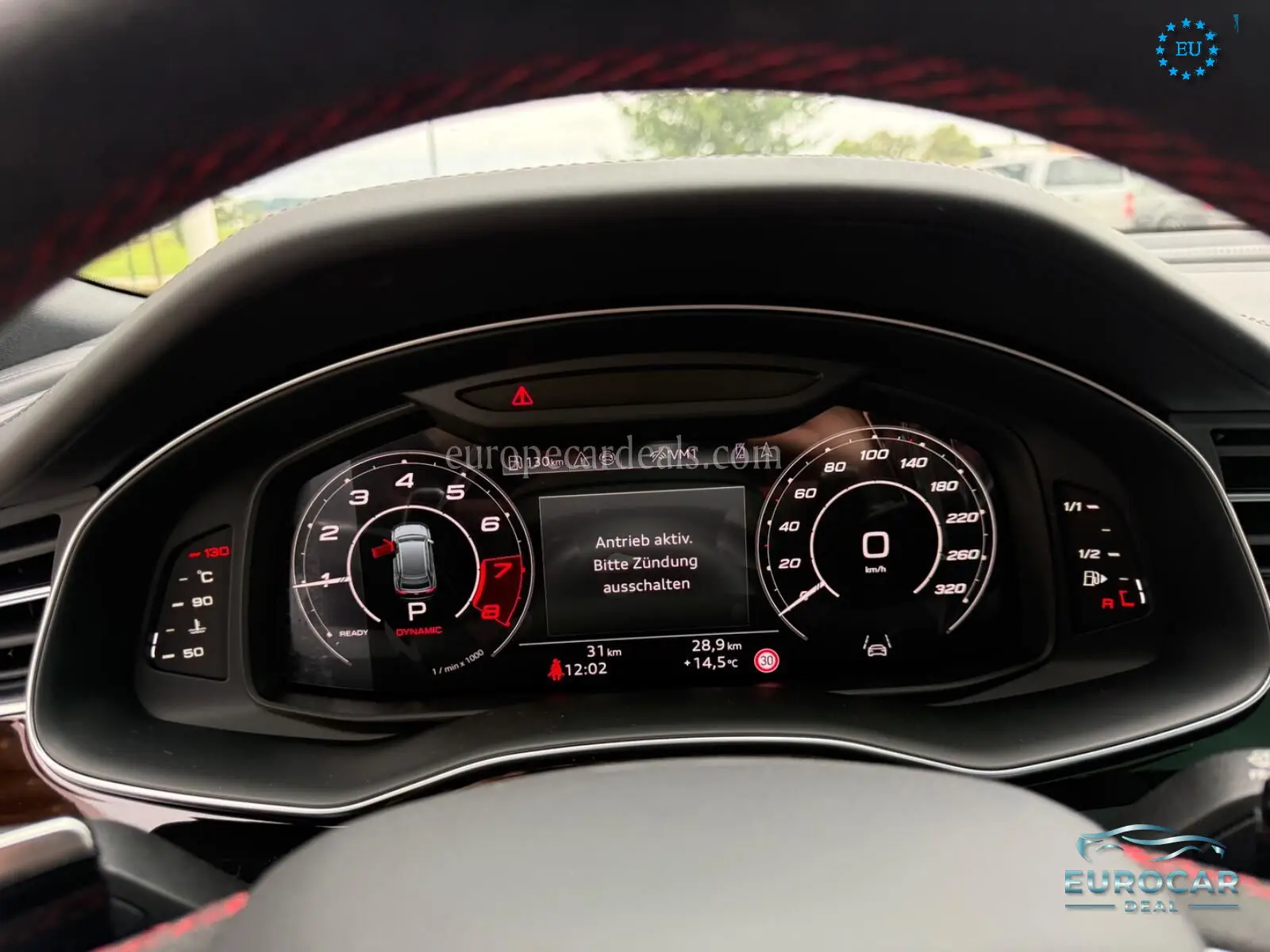 Audi RSQ8