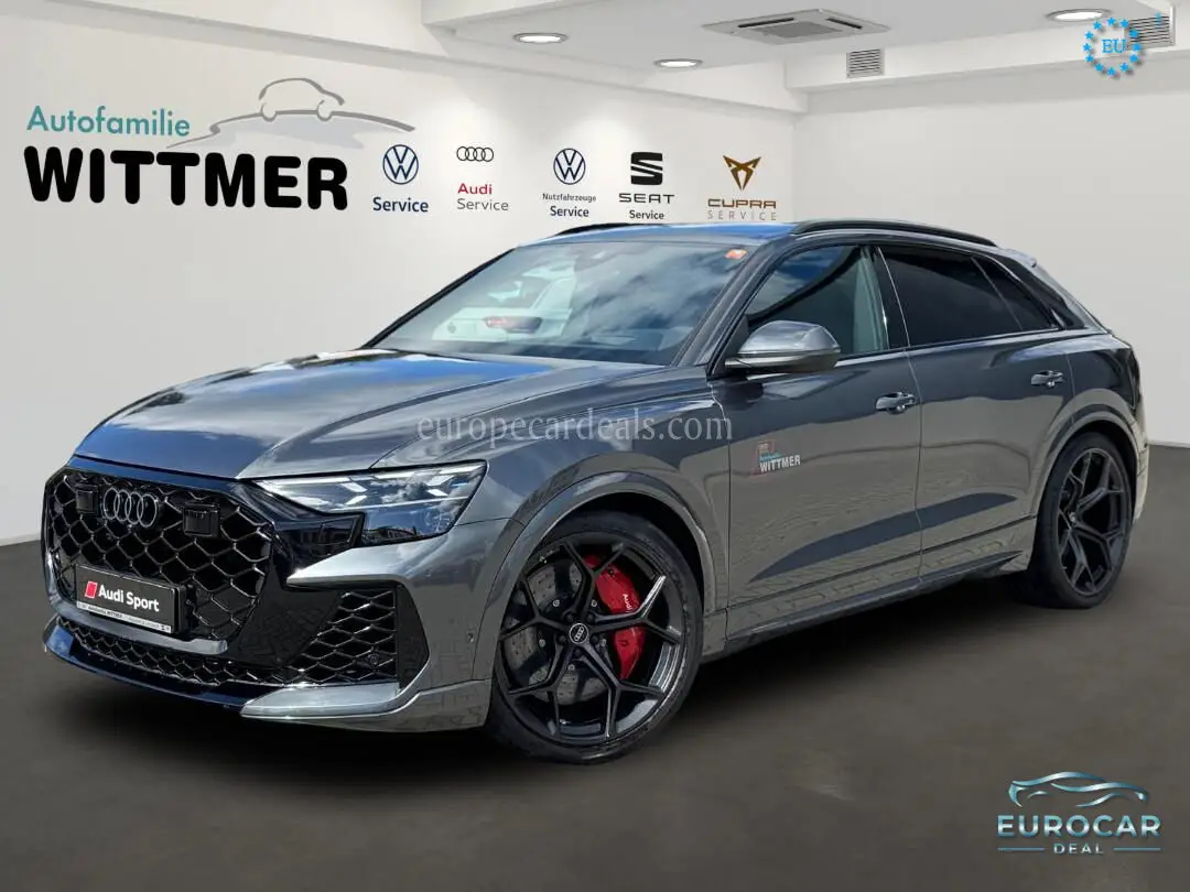 Audi RSQ8