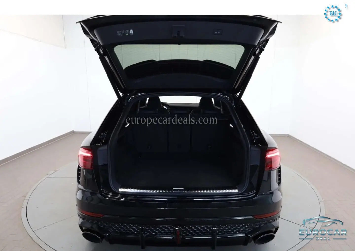 Audi RSQ8