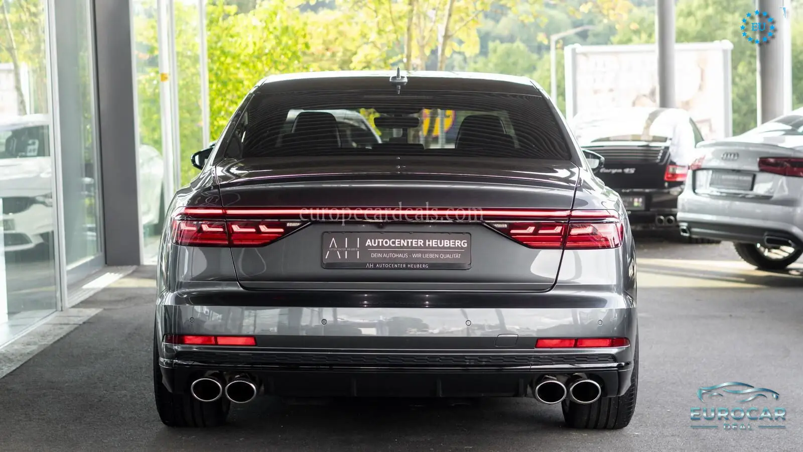 Audi S8